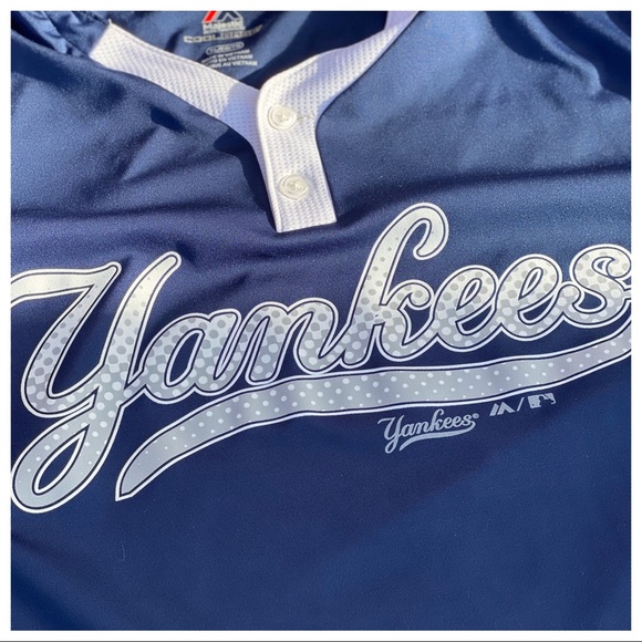 Majestic Men’s Yankees Jersey - Picture 4 of 5